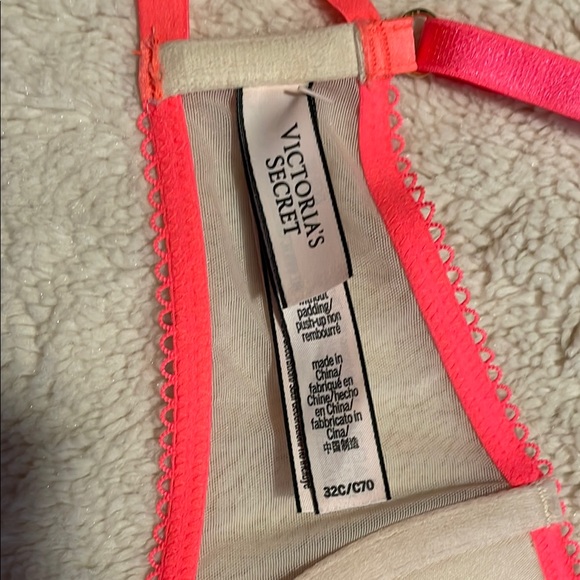 Victoria's Secret Pink and Gold Floral Mesh Bra -Never Worn - Picture 3 of 6